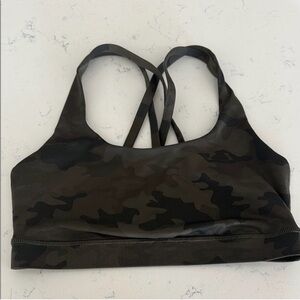 Women's Camo Strappy Sports Bra - Olive Green